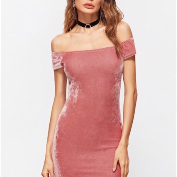 🍑 Peach Velvet Dress🍑 - Picture 3 of 4